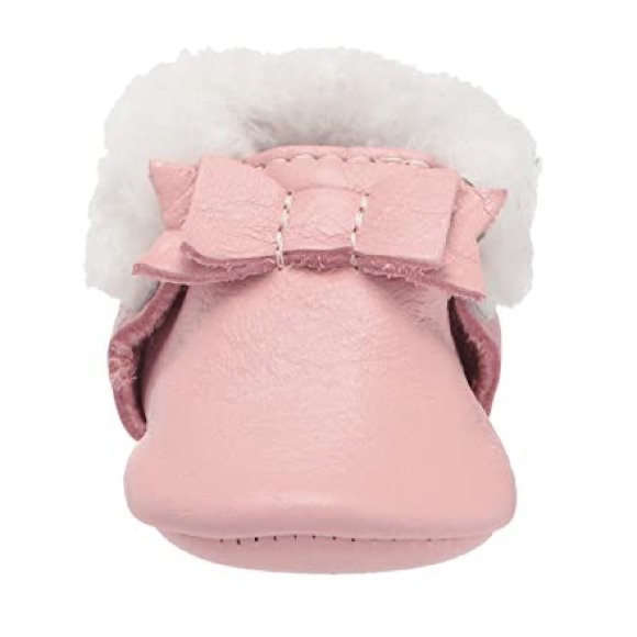 NIB! FRESHLY PICKED Blush Shearling Bow Moccs 4 5 - Picture 7 of 9